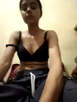 Snapshot of pikubaby chatting on 03-11-26, 06:47 pikubaby online show from 03-11-26, 06:47