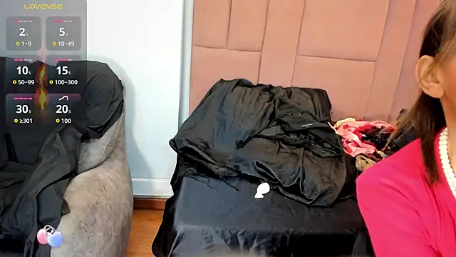 JennieRosse online show from 04-25-26, 12:52