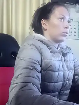 Snapshot of Tefannyy_ chatting on 12-21-24, 04:30 Tefannyy online show from 12-21-24, 04:30