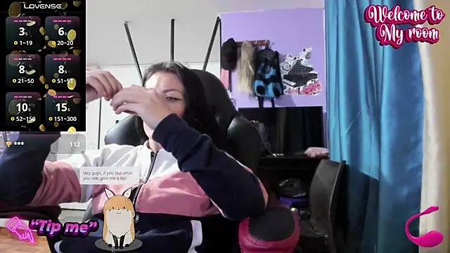 Snapshot of Tefannyy_ chatting on 01-25-25, 11:54 Tefannyy online show from 01-25-25, 11:54