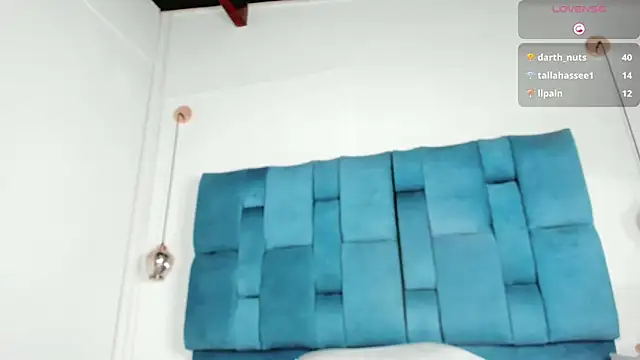 mia  fernandez online show from 03-30-26, 07:15