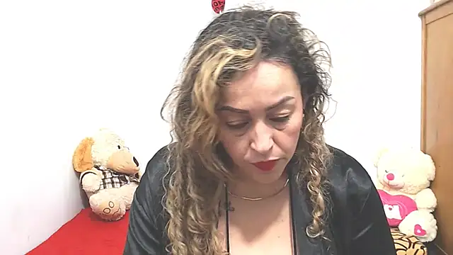 ariellth online show from 11-22-25, 04:50