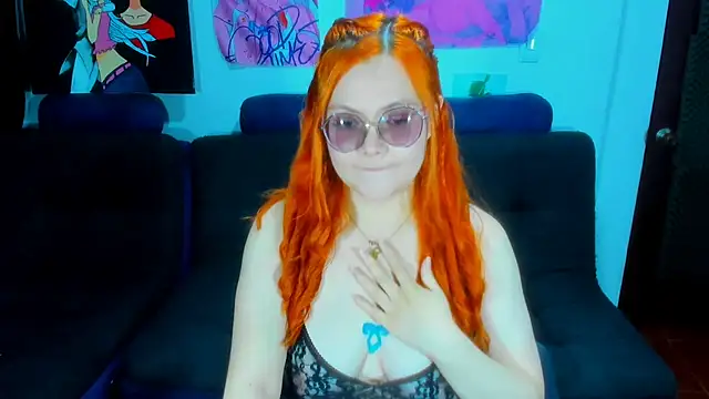 Snapshot of Lily_stone04 chatting on 01-19-25, 05:58 Lily stone04 online show from 01-19-25, 05:58