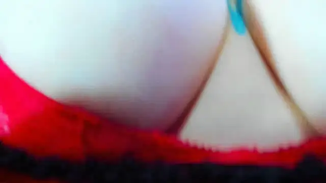 Snapshot of Lily_stone04 chatting on 09-25-25, 05:55 Lily stone04 online show from 09-25-25, 05:55