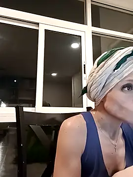 AnetteGoBa online show from 09-18-25, 06:59