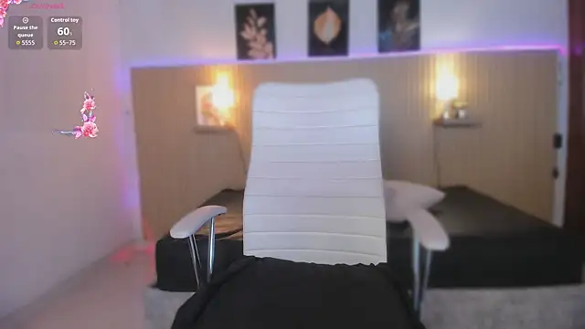 cloe sirena online show from 04-13-26, 02:22