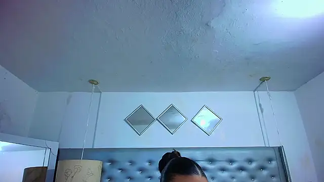 EileenBenzon online show from 03-21-26, 07:28