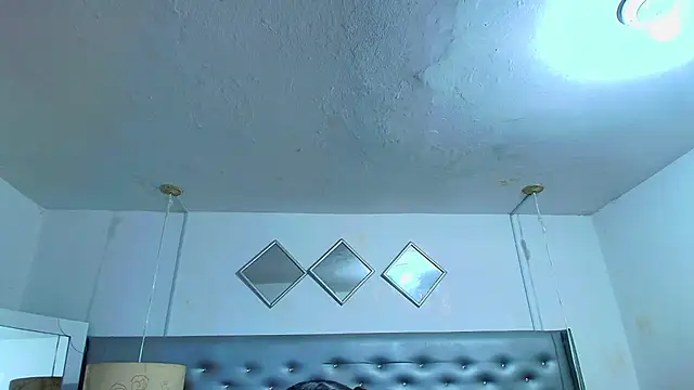 EileenBenzon online show from 03-28-26, 03:33