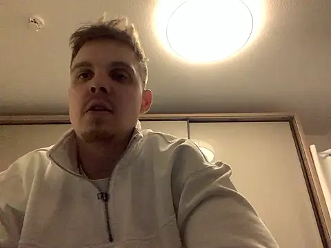 neilho1 online show from 02-21-25, 05:42