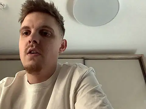 neilho1 online show from 04-21-26, 04:01