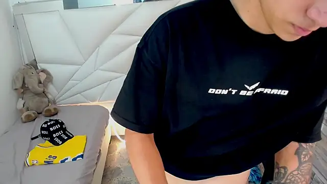 Snapshot of Brayan_lopezz chatting on 03-18-25, 07:10 Brayan lopezz online show from 03-18-25, 07:10