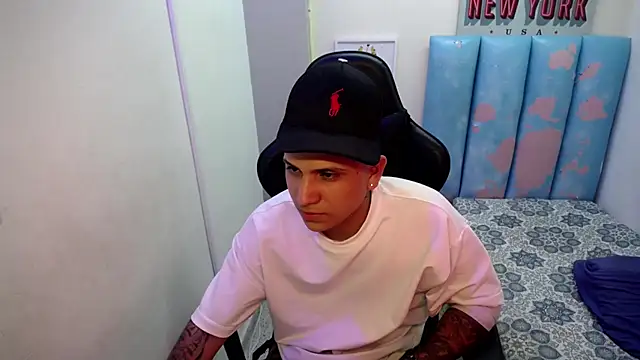 Snapshot of Brayan_lopezz chatting on 05-05-26, 03:36 Brayan lopezz online show from 05-05-26, 03:36