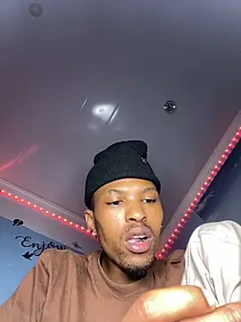 Snapshot of BlueIceCube chatting on 01-09-25, 06:15 BlueIceCube online show from 01-09-25, 06:15