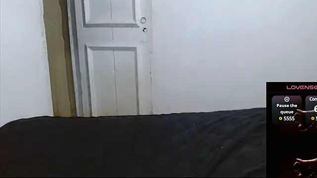 Snapshot of cherrydelioncourt chatting on 01-05-25, 06:46 cherrydelioncourt online show from 01-05-25, 06:46