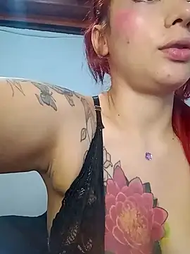 Snapshot of cherrydelioncourt chatting on 03-23-25, 07:31 cherrydelioncourt online show from 03-23-25, 07:31