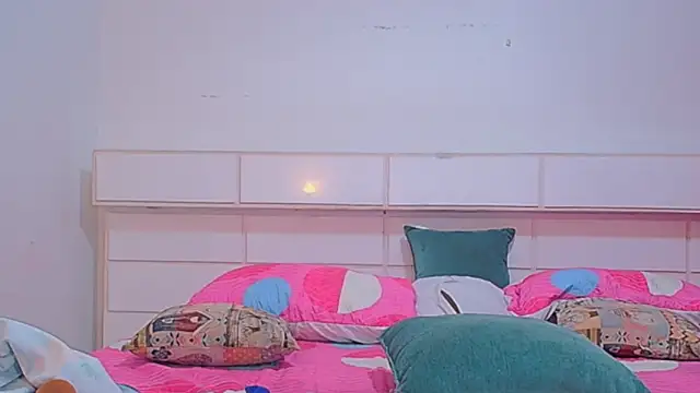 GREATNIPLES online show from 11-12-25, 10:48