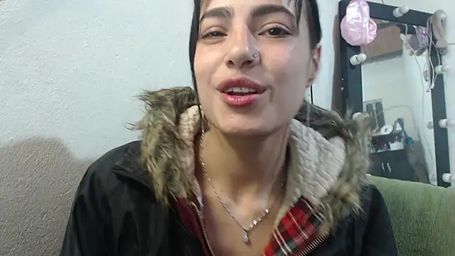 Snapshot of skinny_sweet2411 chatting on 07-04-26, 05:46 skinny sweet2411 online show from 07-04-26, 05:46