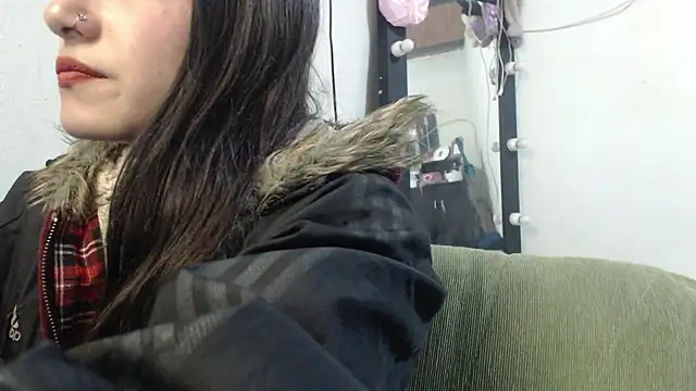 Snapshot of skinny_sweet2411 chatting on 07-05-26, 02:18 skinny sweet2411 online show from 07-05-26, 02:18