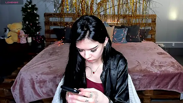 SweetyDeviliya online show from 01-25-25, 09:26