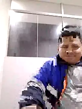 Snapshot of zeta29 chatting on 11-18-25, 02:50 zeta29 online show from 11-18-25, 02:50