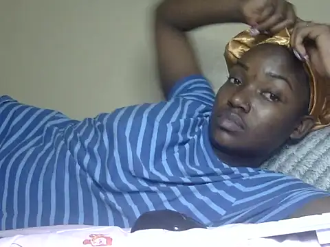 Snapshot of Chichii- chatting on 03-09-25, 06:32 Chichii- online show from 03-09-25, 06:32