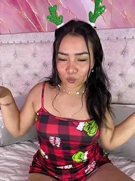 Rousse blue online show from 12-17-25, 03:45