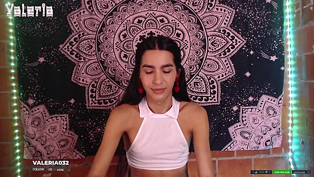 Snapshot of liissa_0 chatting on 10-01-25, 02:34 liissa 0 online show from 10-01-25, 02:34