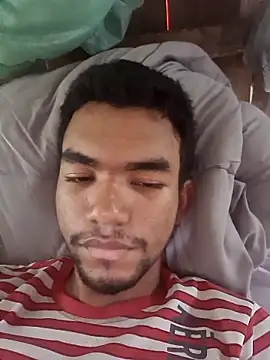 Reynold2608 online show from 12-19-25, 05:42