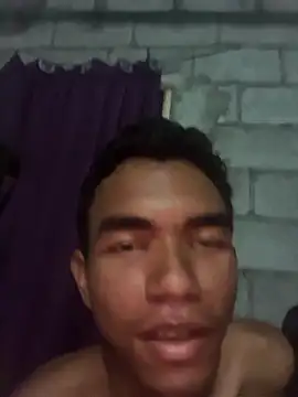 Snapshot of Reynold2608 chatting on 04-03-26, 03:37 Reynold2608 online show from 04-03-26, 03:37
