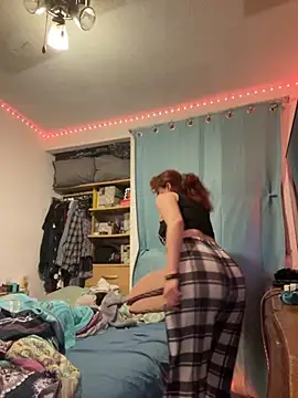 Snapshot of Nina-Chick777 chatting on 10-13-25, 06:02 Nina-Chick777 online show from 10-13-25, 06:02