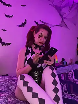 Snapshot of Nina-Chick777 chatting on 10-28-25, 06:39 Nina-Chick777 online show from 10-28-25, 06:39