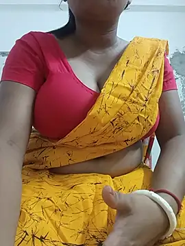 Snapshot of Priya_2222 chatting on 08-07-26, 06:10 Priya 2222 online show from 08-07-26, 06:10