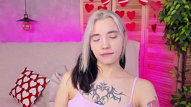 as1an girlfriend online show from 02-19-25, 07:06