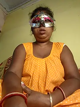 Snapshot of tinabhabhi chatting on 06-15-26, 10:28 tinabhabhi online show from 06-15-26, 10:28
