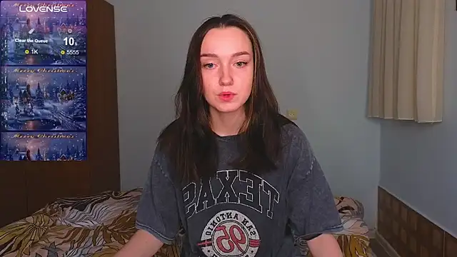 Wild Sophie  online show from 12-29-24, 08:48