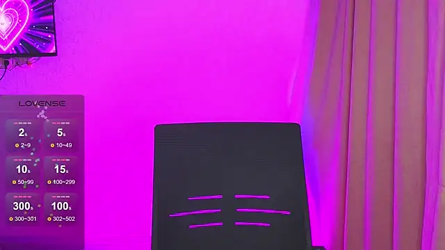 Wild Sophie  online show from 02-06-25, 08:02