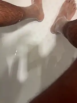 Snapshot of SensualG300 chatting on 10-31-25, 01:17 SensualG300 online show from 10-31-25, 01:17