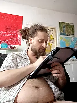 Snapshot of Ozomitro chatting on 02-14-25, 11:31 Ozomitro online show from 02-14-25, 11:31
