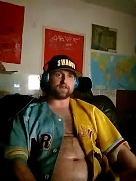 Snapshot of Ozomitro chatting on 03-20-25, 01:35 Ozomitro online show from 03-20-25, 01:35