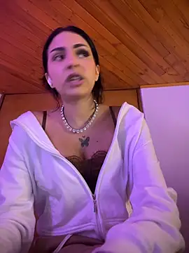 Hilary pinkk online show from 04-21-26, 12:56