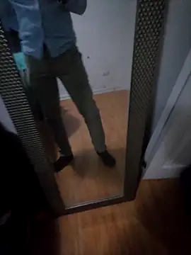 Snapshot of Lighto1 chatting on 11-27-25, 04:03 Lighto1 online show from 11-27-25, 04:03