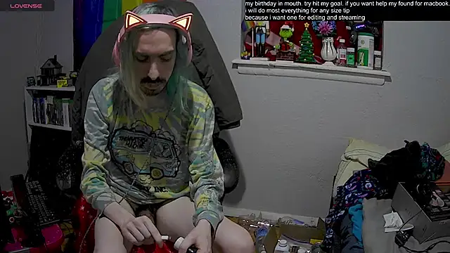 Snapshot of tallnerdyguy chatting on 01-26-25, 05:23 tallnerdyguy online show from 01-26-25, 05:23