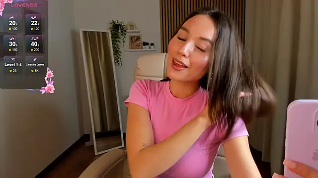 Snapshot of margeriTirell chatting on 09-16-25, 02:56 margeriTirell online show from 09-16-25, 02:56