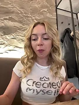 Snapshot of melissa_grr chatting on 12-22-24, 08:38 melissa grr online show from 12-22-24, 08:38
