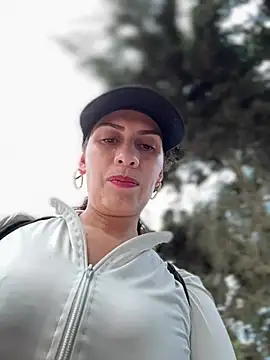 Alysson-- online show from 04-11-26, 01:59