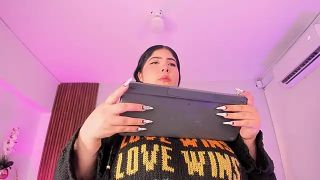 AmberiniHoffman online show from 10-19-25, 12:28