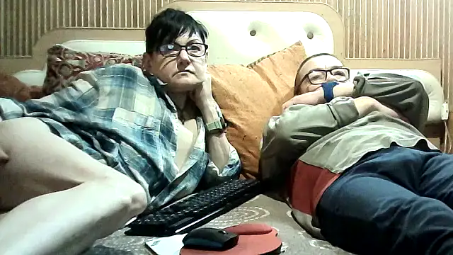 Snapshot of AlanaLaDream chatting on 05-13-26, 05:21 AlanaLaDream online show from 05-13-26, 05:21