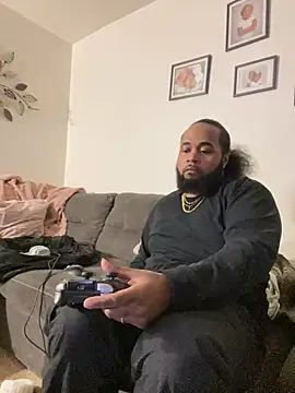 Snapshot of Pap1_Champo chatting on 12-24-24, 09:28 Pap1 Champo online show from 12-24-24, 09:28