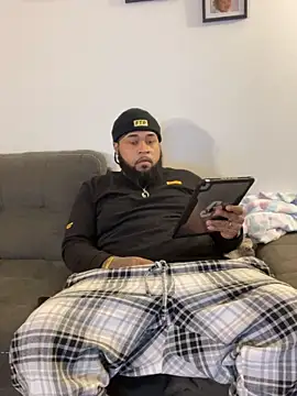 Snapshot of Pap1_Champo chatting on 01-16-25, 06:46 Pap1 Champo online show from 01-16-25, 06:46