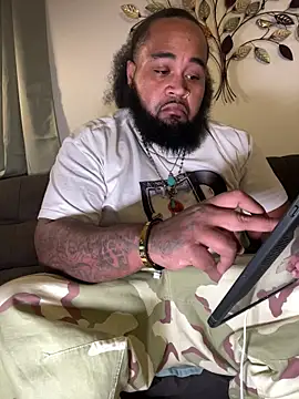 Snapshot of Pap1_Champo chatting on 01-19-26, 04:49 Pap1 Champo online show from 01-19-26, 04:49